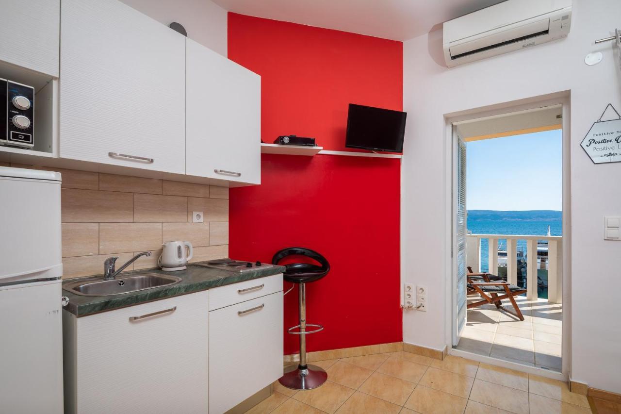 J.B. Beachfront Suites Jesenice  Εξωτερικό φωτογραφία