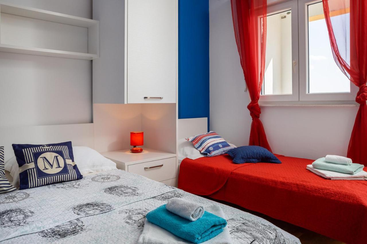 J.B. Beachfront Suites Jesenice  Εξωτερικό φωτογραφία